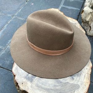 Janessa Leone wool hat